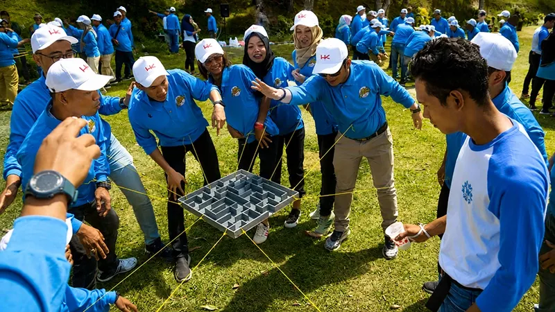 HUTAMA KARYA - Outbound-medan-wonderfultoba-harga-outbound-medan-paket-outbound