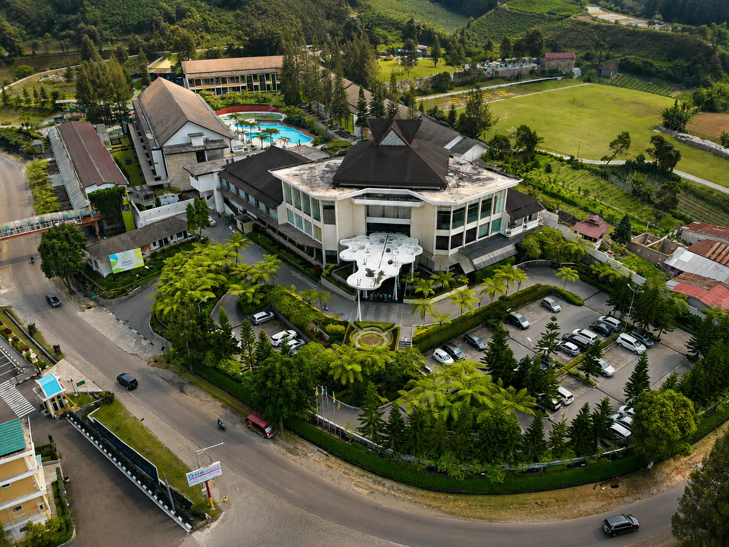 Mikie Holiday Resort, Berastagi